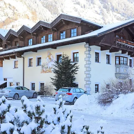 아파트 Quaint In Laengenfeld With Sauna *