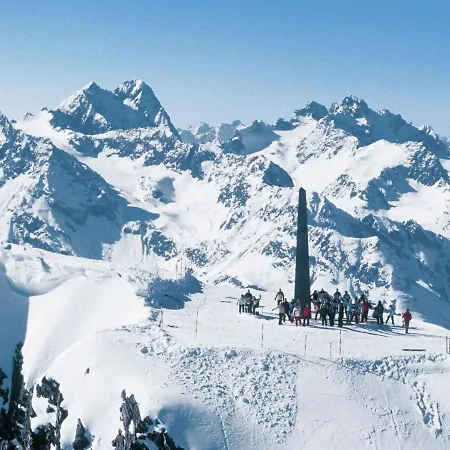 Quaint In Laengenfeld With Sauna 아파트 후벤